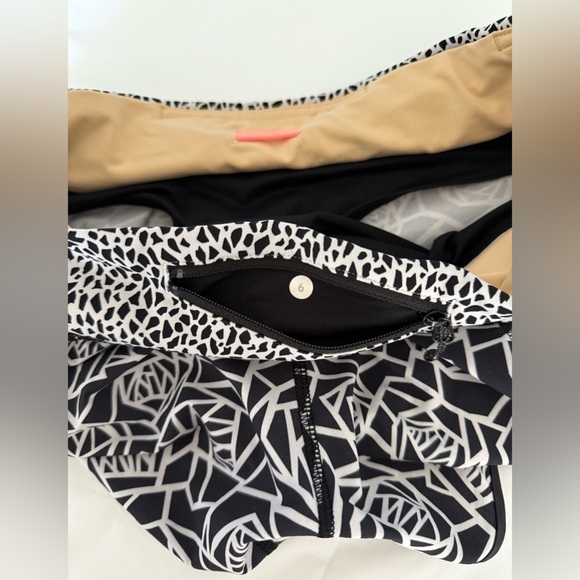 Lululemon Run: Speed Short‎ *2-way Stretch Pretty Palm Black Angel Wing / Black - Picture 9 of 10